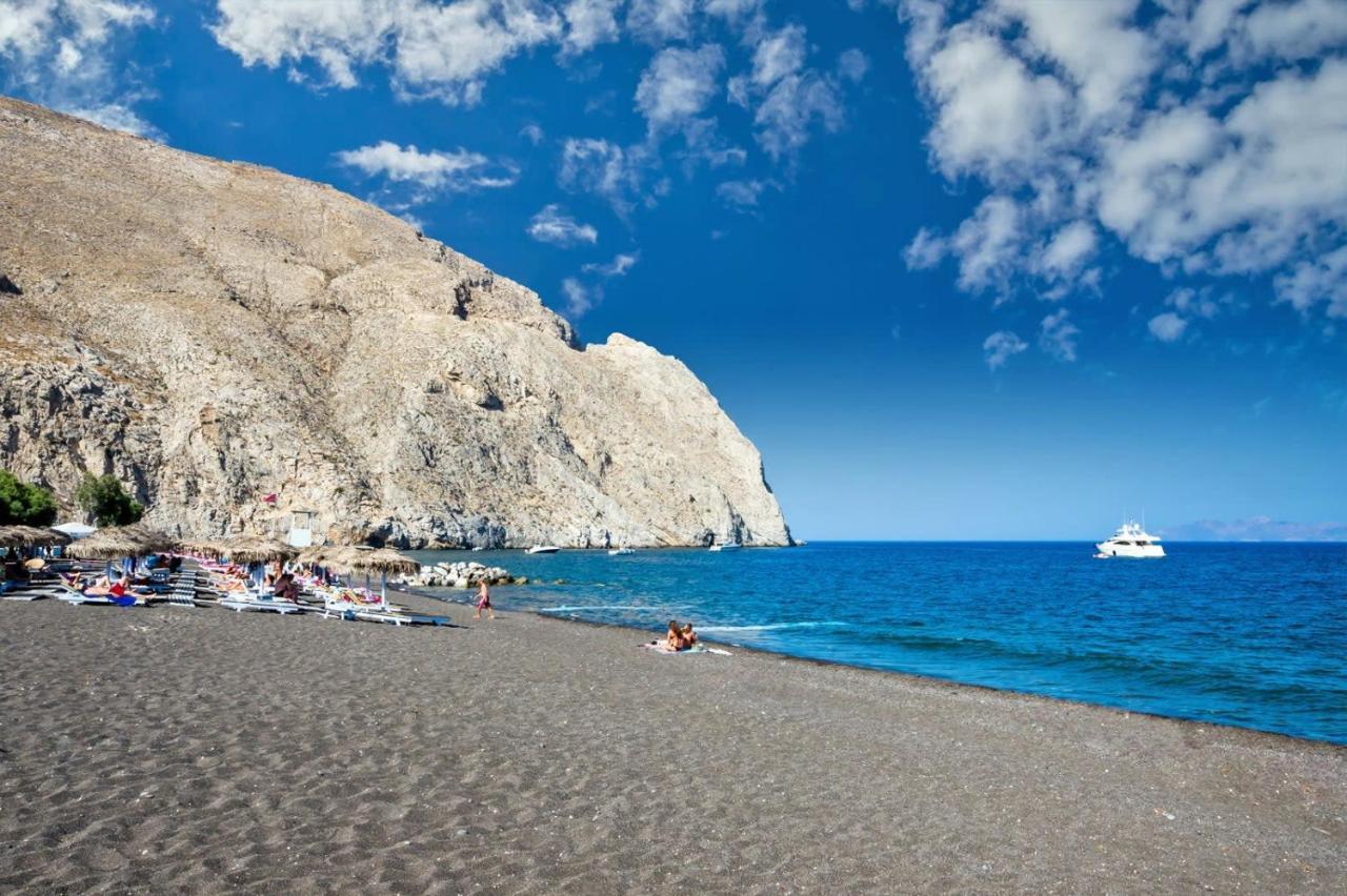 Santorini Seaside Retreat - Flora'S Summer Escape 페리사 외부 사진